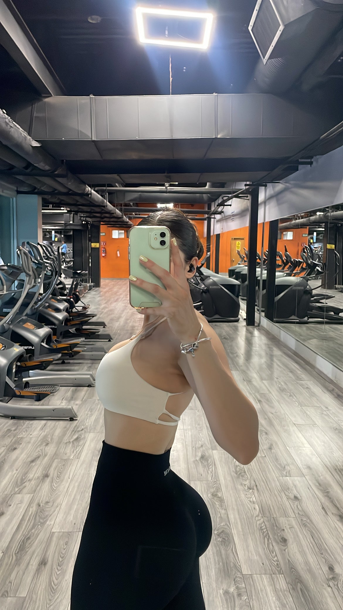 Meili Bra bone